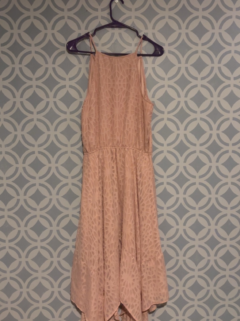Mossimo women' Blush Pink Sleeveless Scalloped Hem Dress
